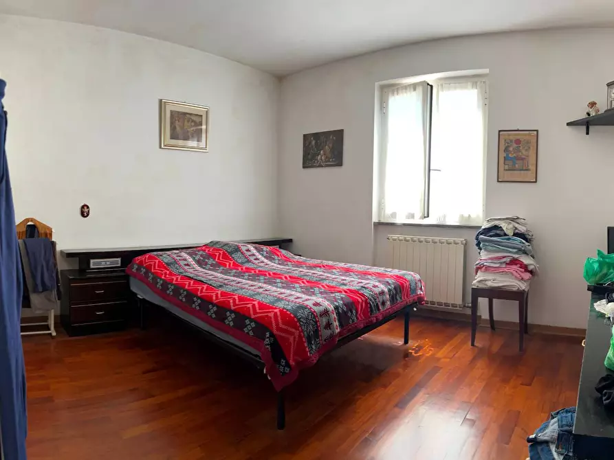 Immagine 8 di Casa indipendente in vendita  a Savona