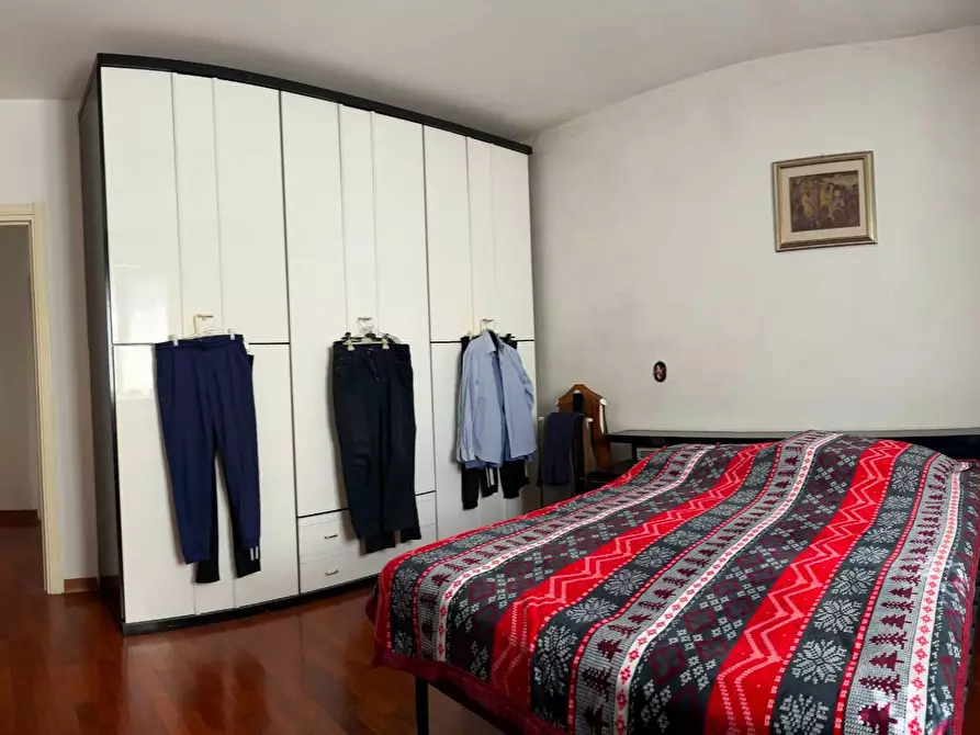 Immagine 9 di Casa indipendente in vendita  a Savona