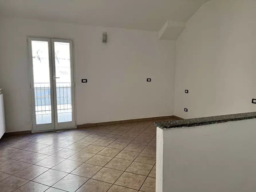 Immagine 14 di Appartamento in vendita  a Savona