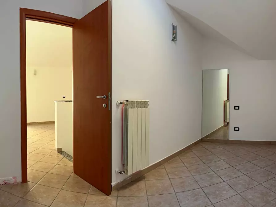 Immagine 18 di Appartamento in vendita  a Savona