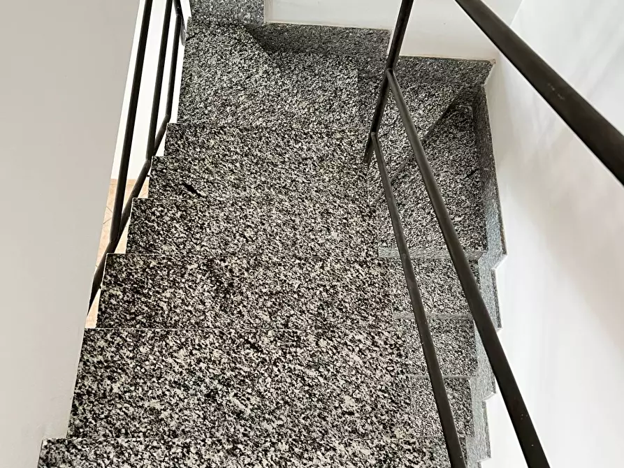 Immagine 19 di Appartamento in vendita  a Savona