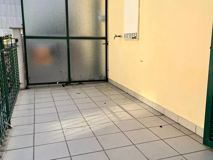 Immagine 2 di Appartamento in vendita  a Savona