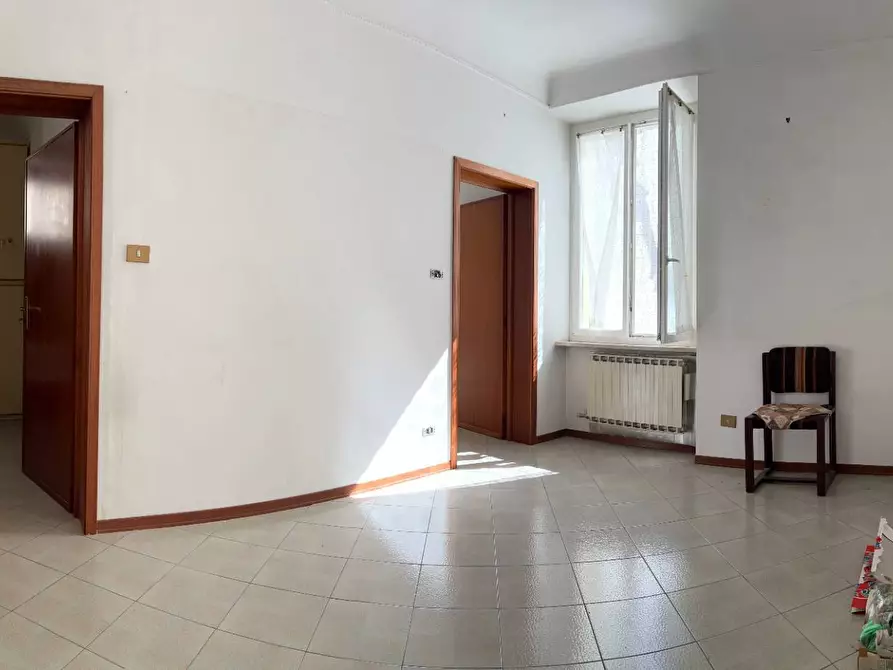 Immagine 2 di Appartamento in vendita  a Savona