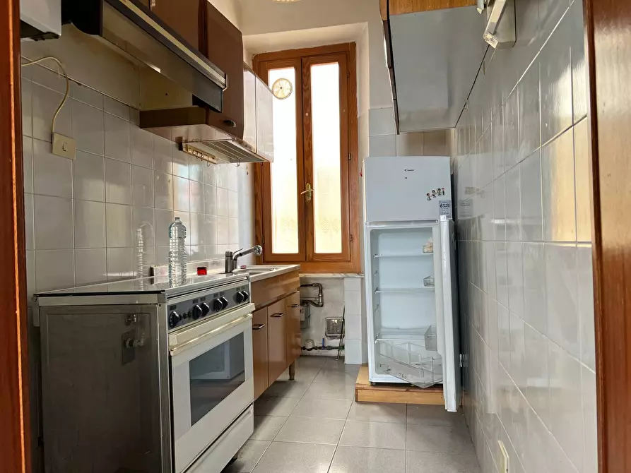 Immagine 5 di Appartamento in vendita  a Savona