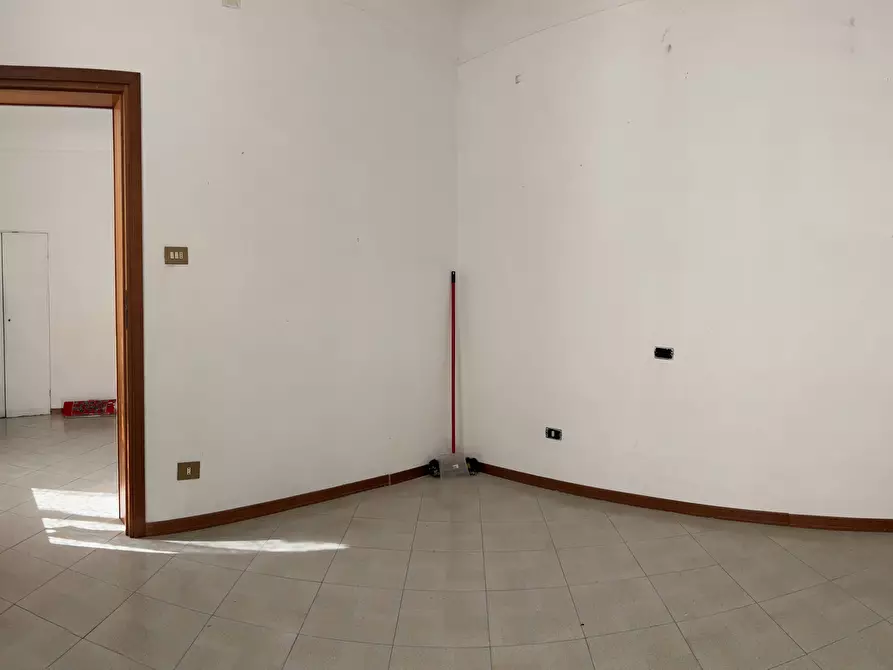 Immagine 14 di Appartamento in vendita  a Savona