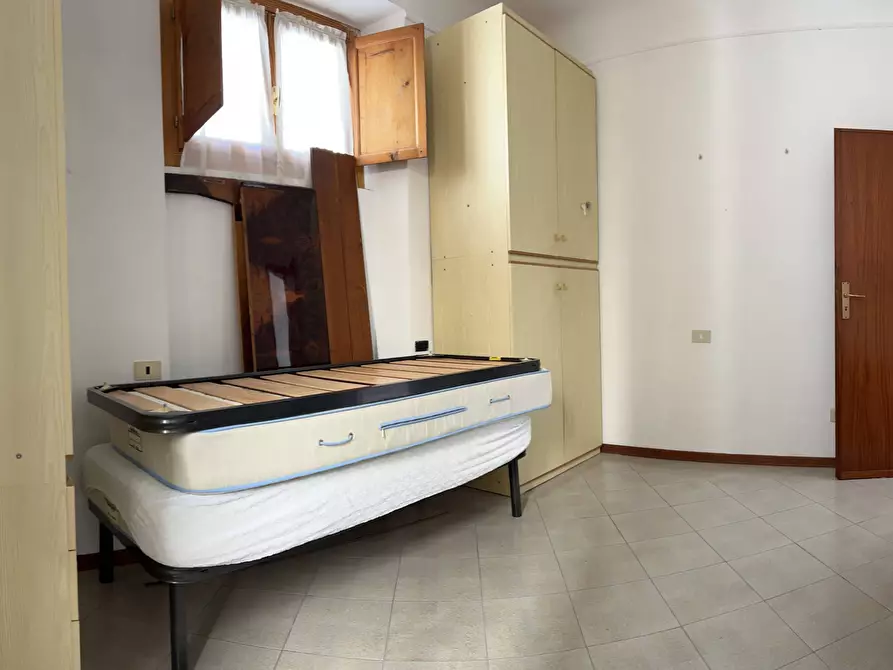 Immagine 17 di Appartamento in vendita  a Savona