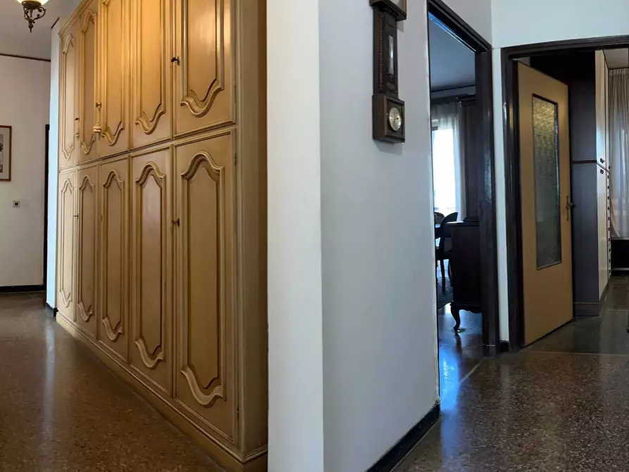 Immagine 7 di Appartamento in vendita  a Savona