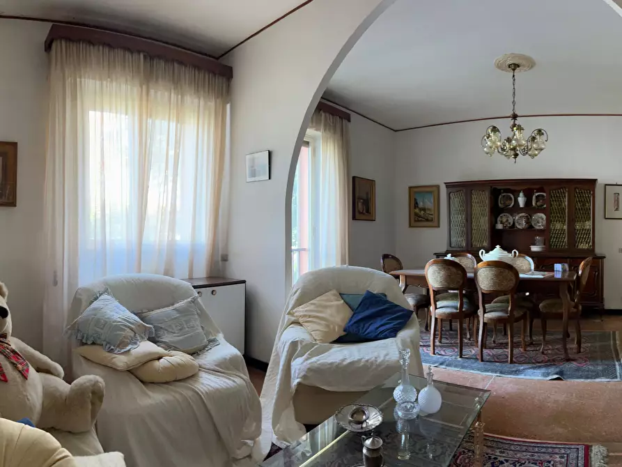 Immagine 9 di Appartamento in vendita  a Savona