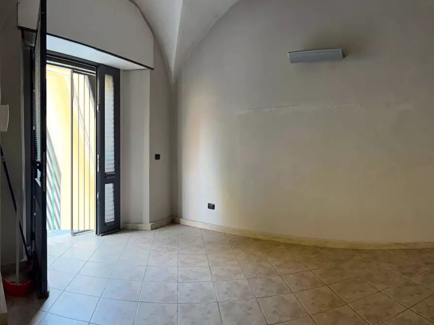 Immagine 5 di Locale commerciale in vendita  a Savona