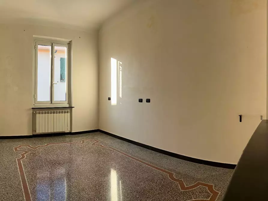 Immagine 12 di Appartamento in vendita  a Savona