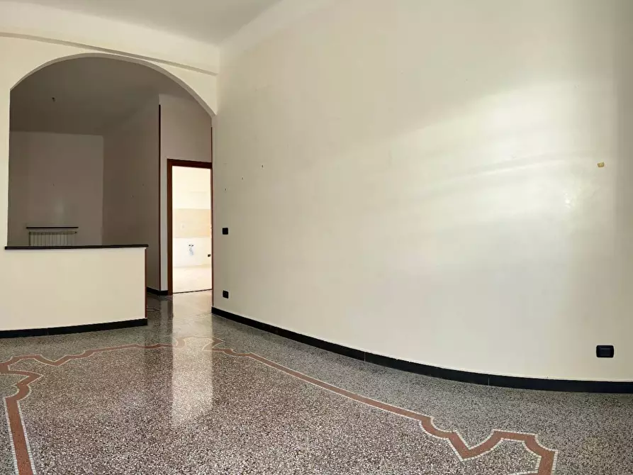 Immagine 10 di Appartamento in vendita  a Savona