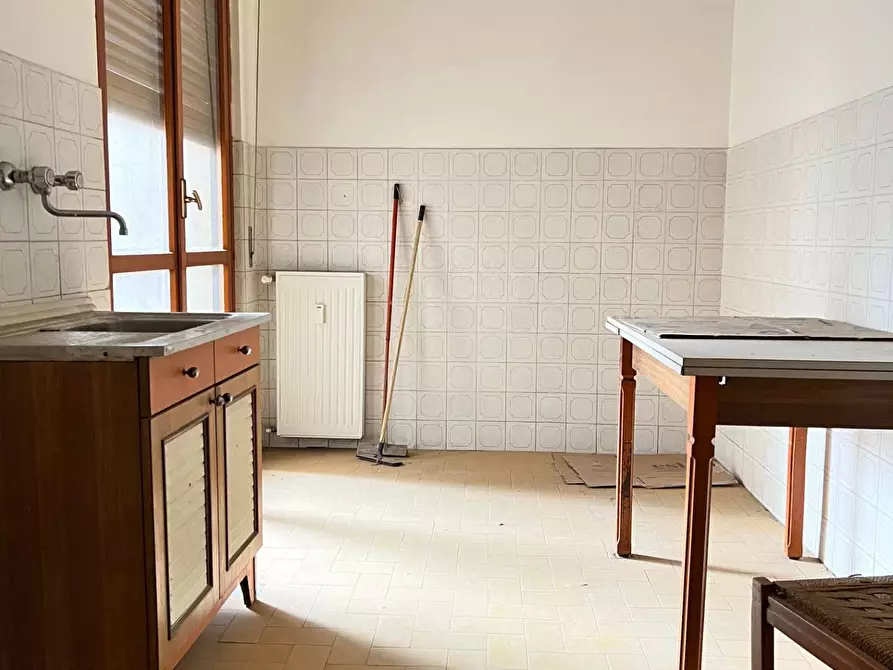 Immagine 1 di Appartamento in vendita  a Savona