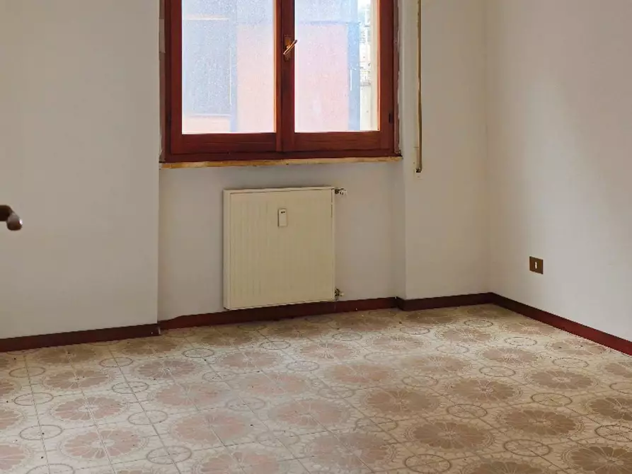 Immagine 12 di Appartamento in vendita  a Savona