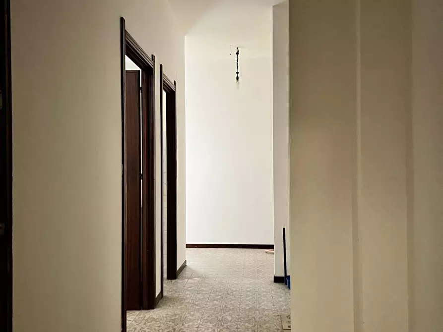 Immagine 17 di Appartamento in vendita  a Savona