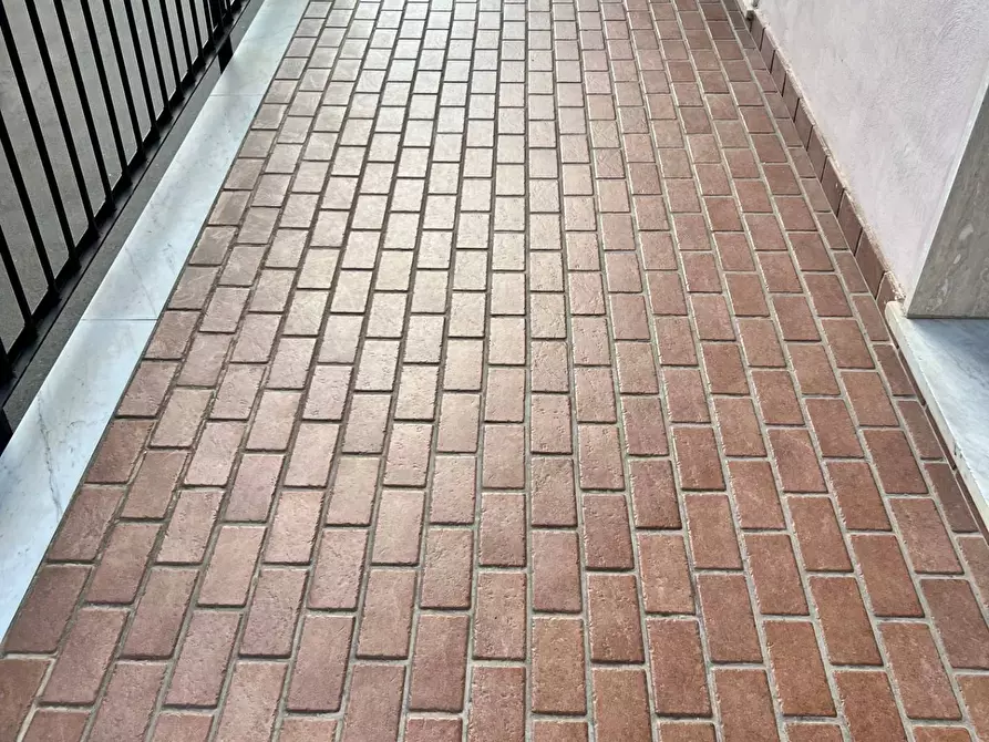 Immagine 6 di Appartamento in vendita  a Savona