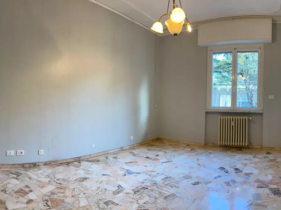 Immagine 12 di Appartamento in vendita  a Savona