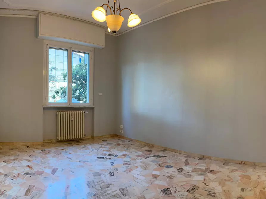 Immagine 13 di Appartamento in vendita  a Savona