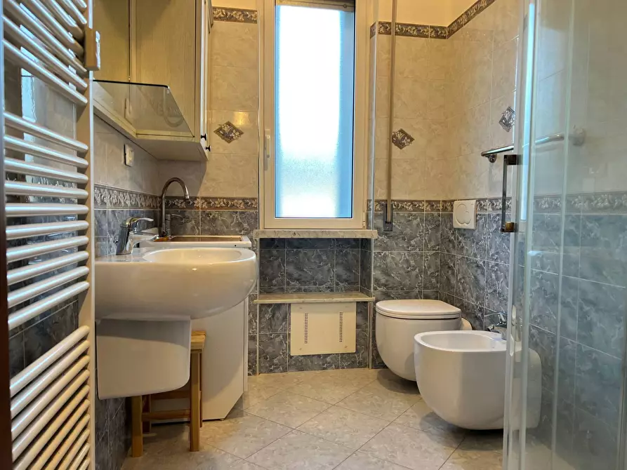 Immagine 19 di Appartamento in vendita  a Savona