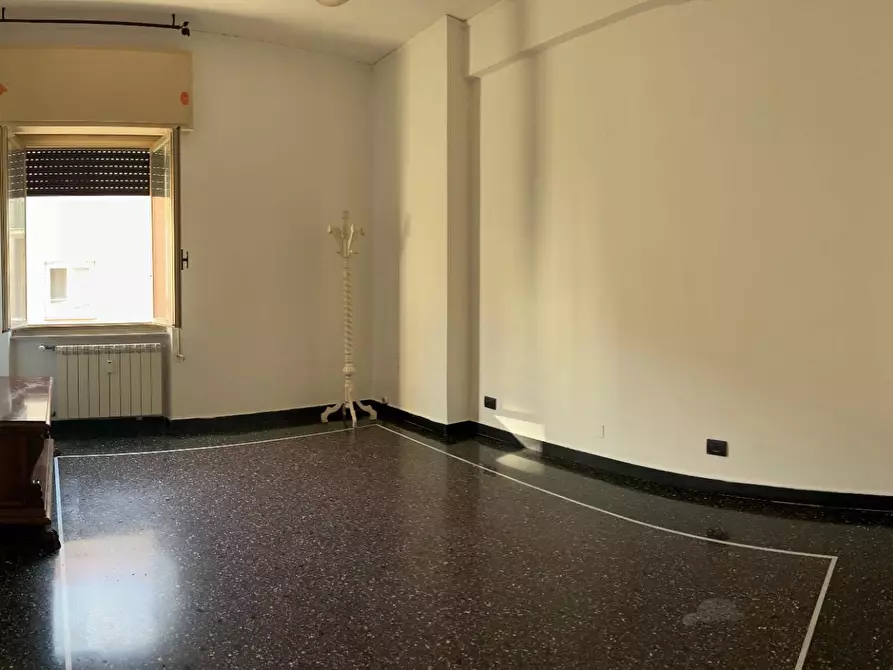 Immagine 6 di Appartamento in vendita  a Savona