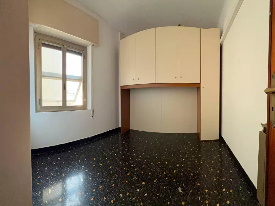 Immagine 14 di Appartamento in vendita  a Savona