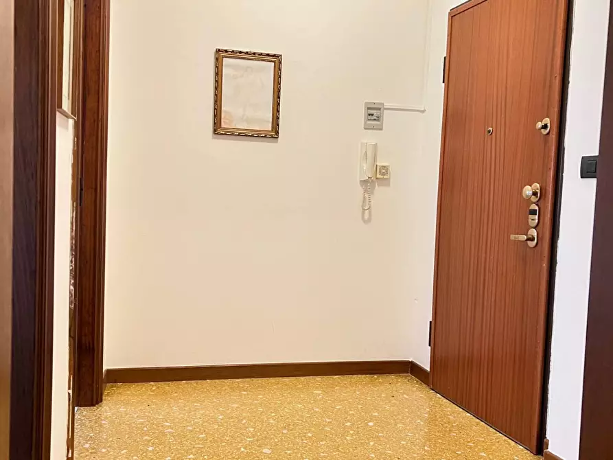 Immagine 19 di Appartamento in vendita  a Savona