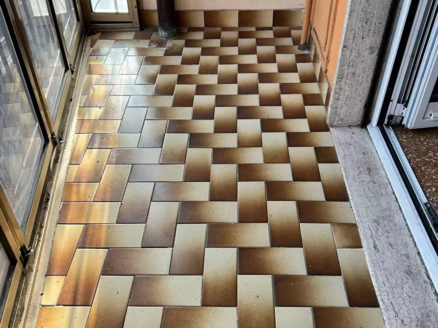 Immagine 20 di Appartamento in vendita  a Savona