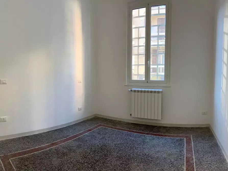 Immagine 8 di Appartamento in vendita  a Savona