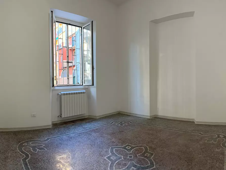 Immagine 12 di Appartamento in vendita  a Savona