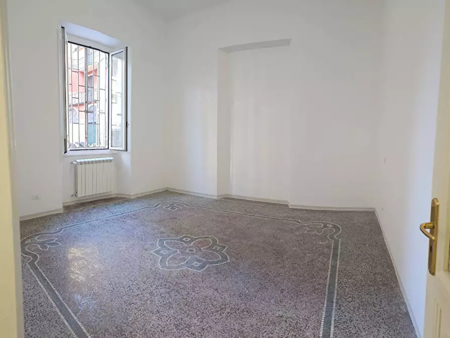 Immagine 16 di Appartamento in vendita  a Savona