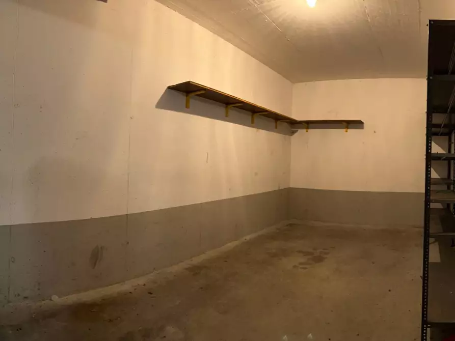 Immagine 7 di Box auto in vendita  a Savona