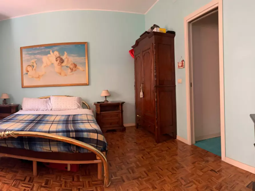 Immagine 18 di Appartamento in vendita  a Savona