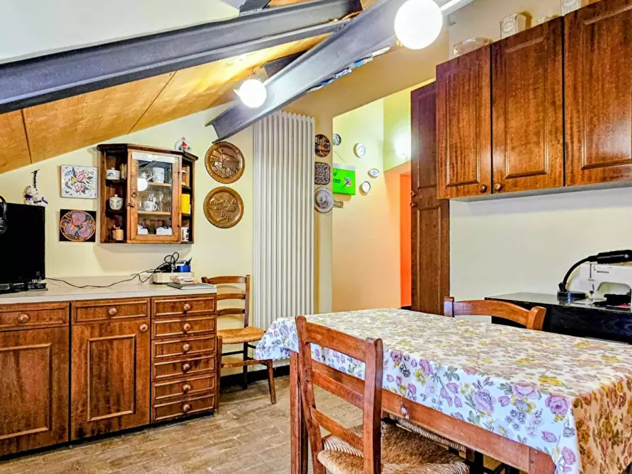 Immagine 8 di Appartamento in vendita  a Savona