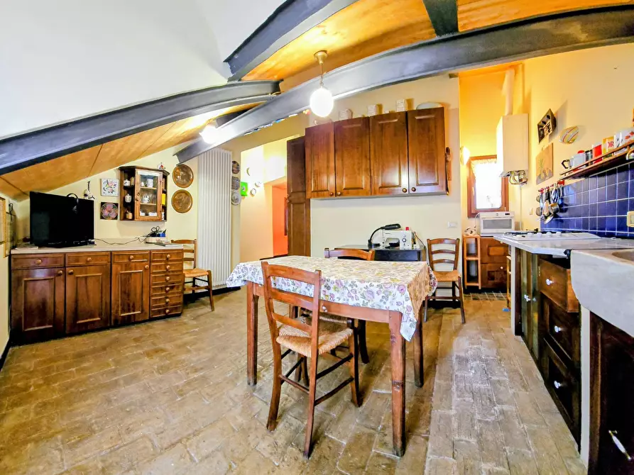 Immagine 9 di Appartamento in vendita  a Savona