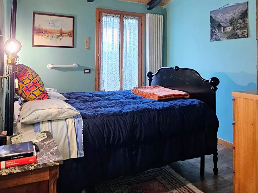 Immagine 15 di Appartamento in vendita  a Savona