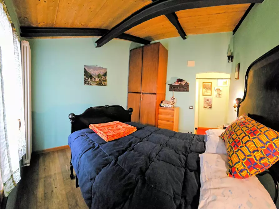 Immagine 16 di Appartamento in vendita  a Savona