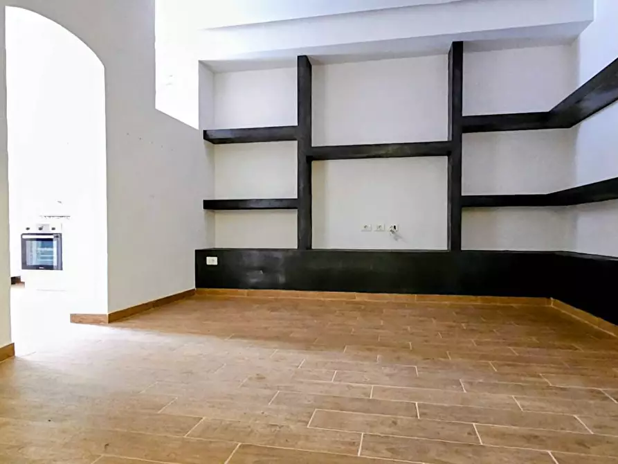 Immagine 1 di Appartamento in vendita  a Savona