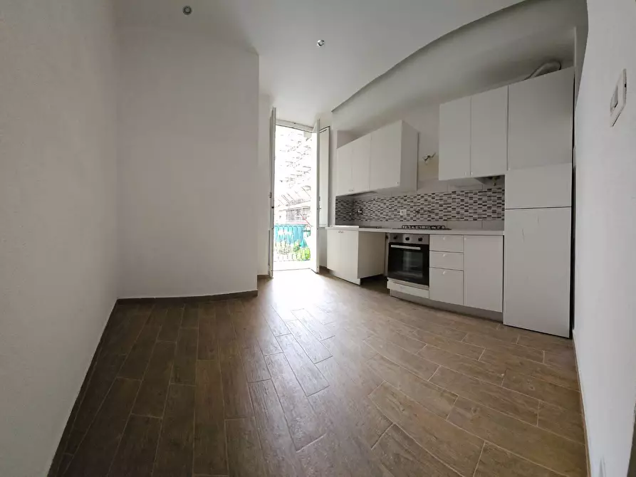 Immagine 6 di Appartamento in vendita  a Savona