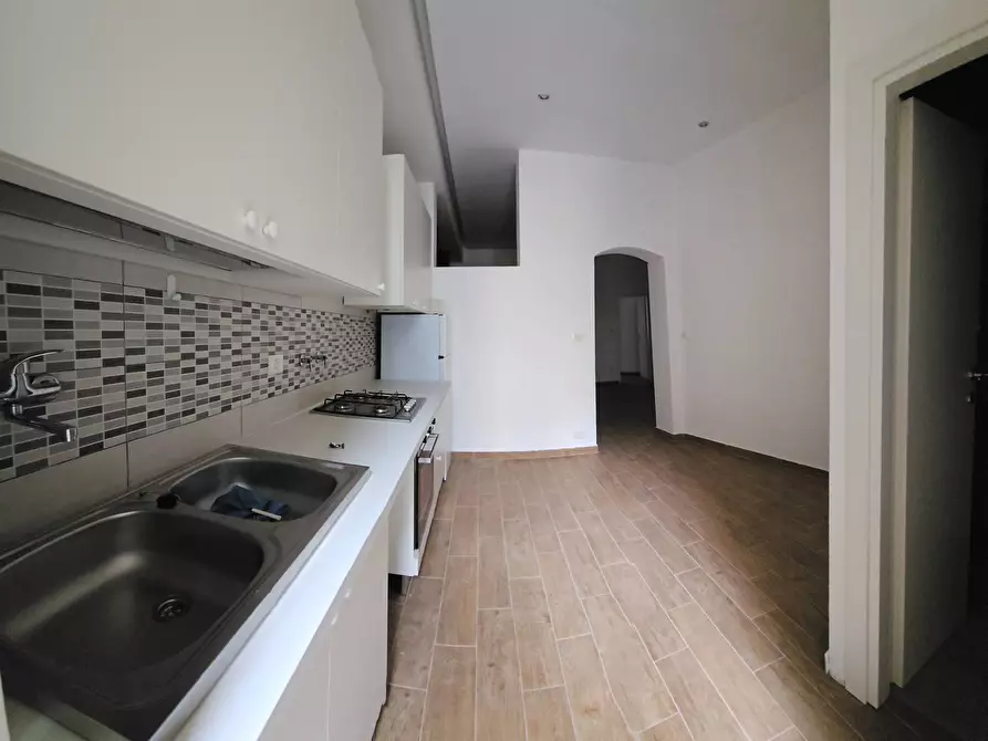 Immagine 9 di Appartamento in vendita  a Savona