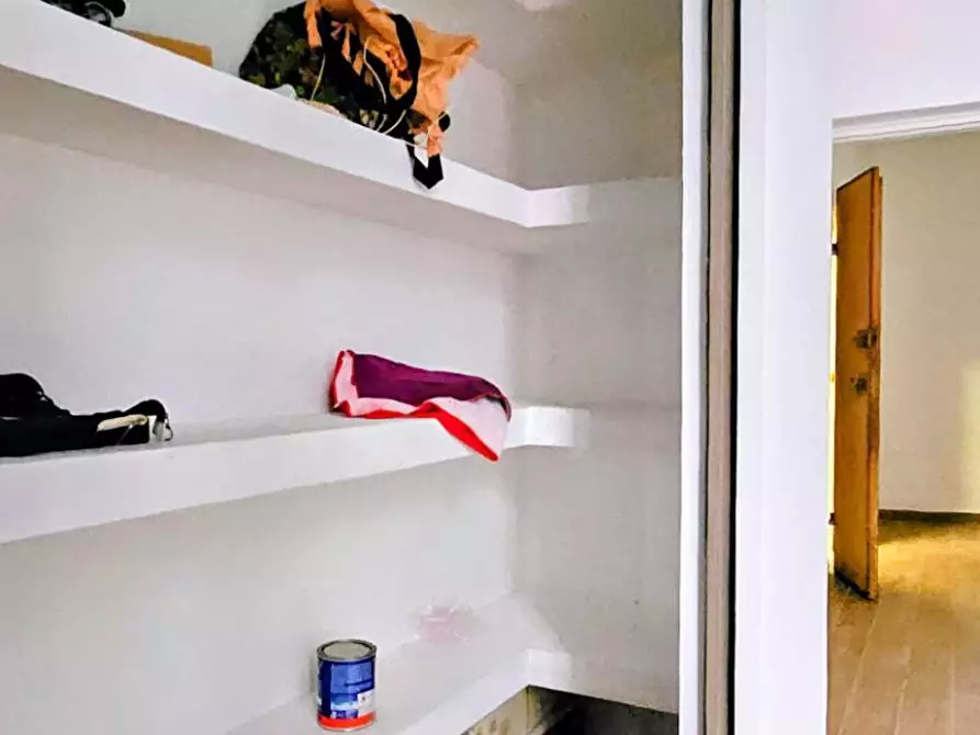 Immagine 15 di Appartamento in vendita  a Savona