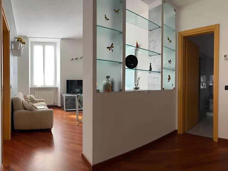 Immagine 1 di Appartamento in vendita  a Savona