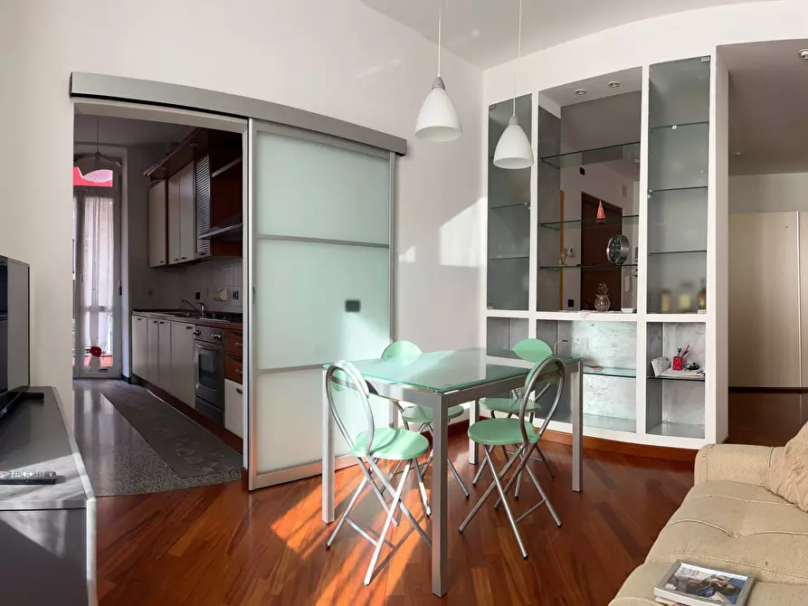 Immagine 5 di Appartamento in vendita  a Savona