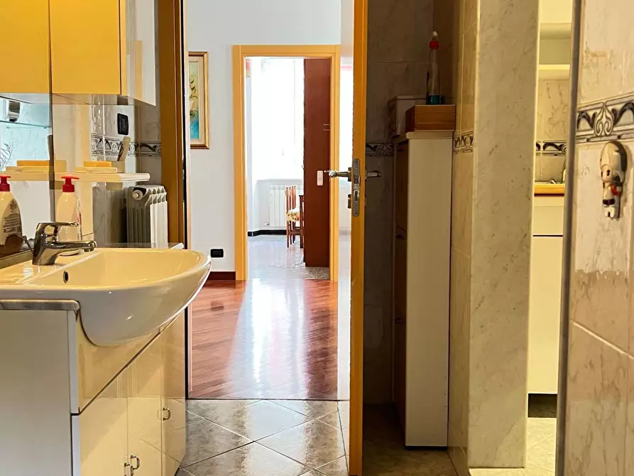 Immagine 20 di Appartamento in vendita  a Savona