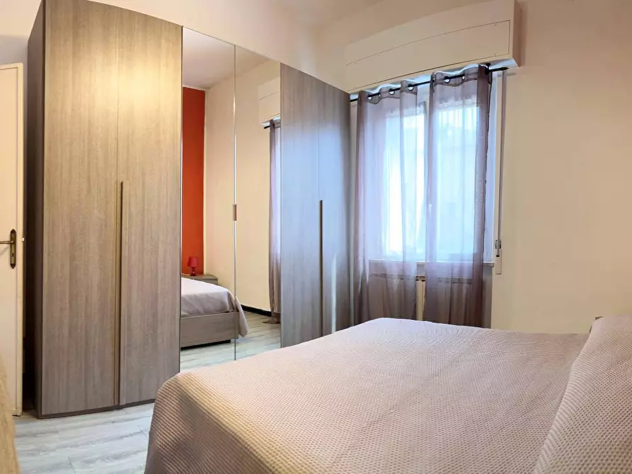 Immagine 11 di Appartamento in vendita  a Savona