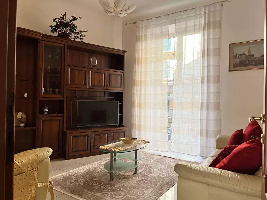Immagine 7 di Appartamento in vendita  a Savona