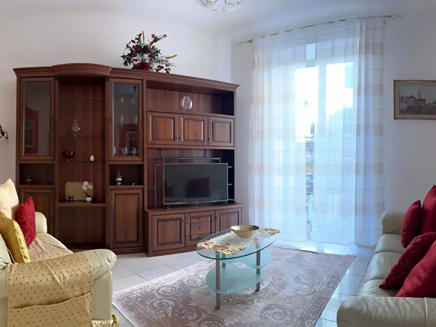 Immagine 8 di Appartamento in vendita  a Savona