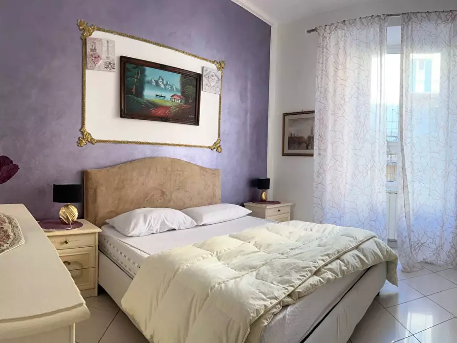Immagine 11 di Appartamento in vendita  a Savona