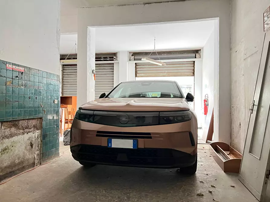 Immagine 7 di Box auto in vendita  a Savona