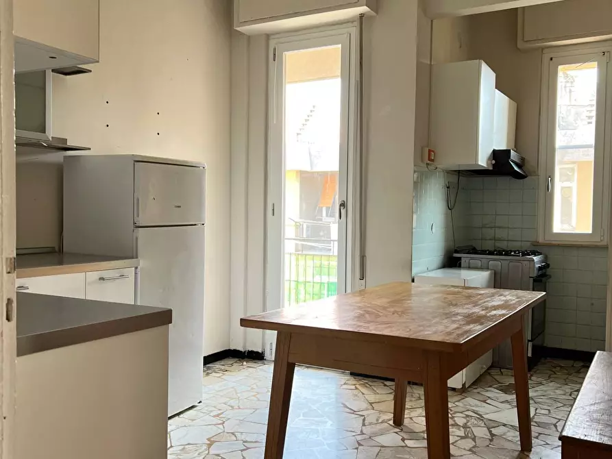 Immagine 4 di Appartamento in vendita  a Savona