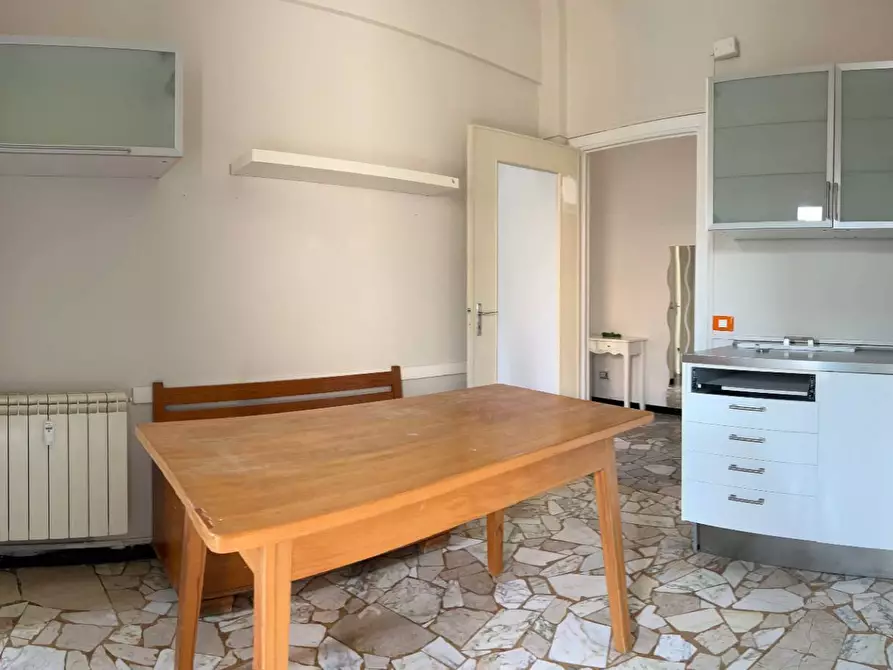 Immagine 7 di Appartamento in vendita  a Savona