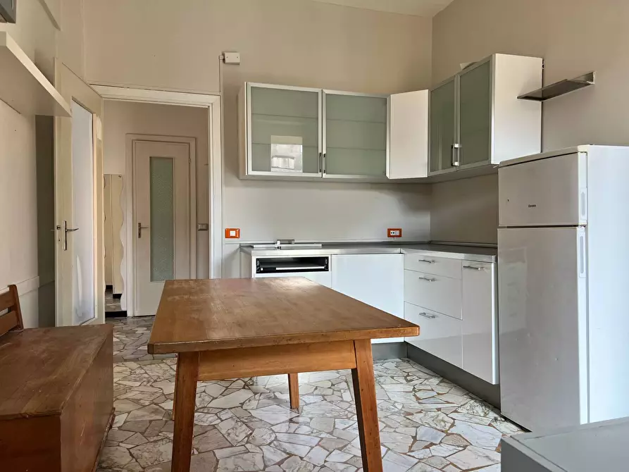 Immagine 9 di Appartamento in vendita  a Savona